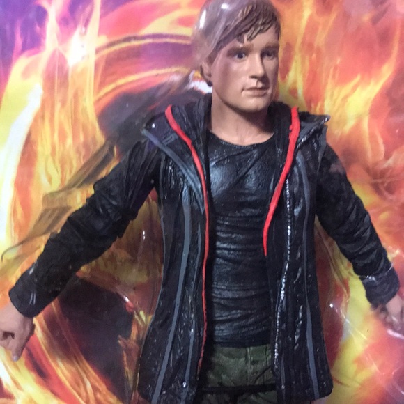The Hunger Games - Peeta Mallark - Action Figure - Picture 3 of 6